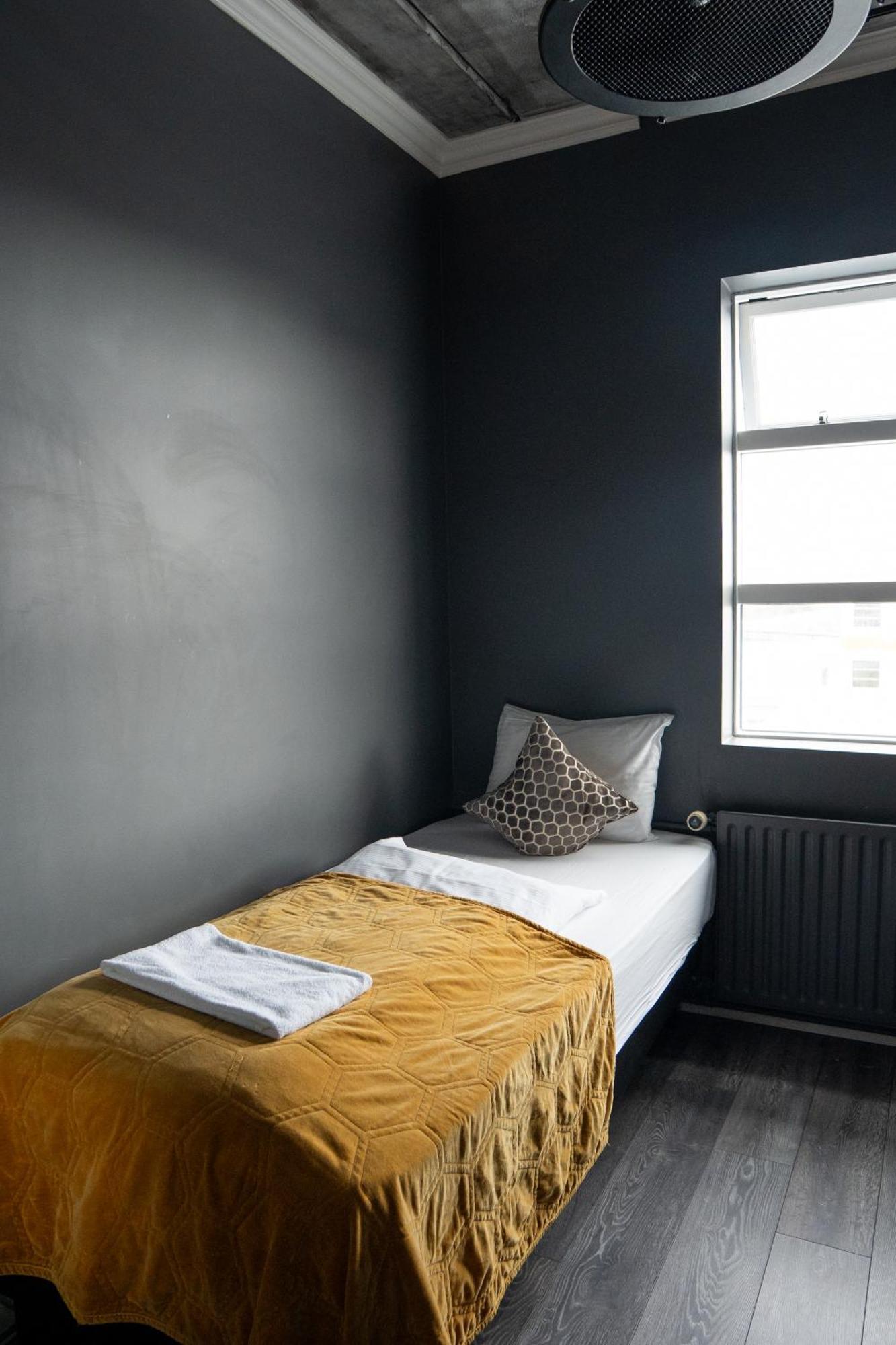 R13 - A Townhouse 2* Reikiavik